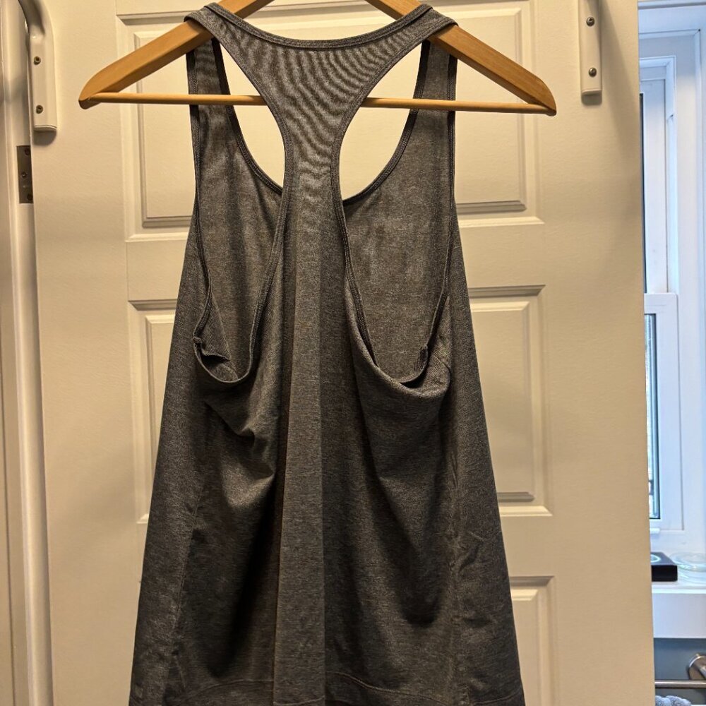 Women's Spalding Active Razorback Tank Size Large - Picture 4 of 4